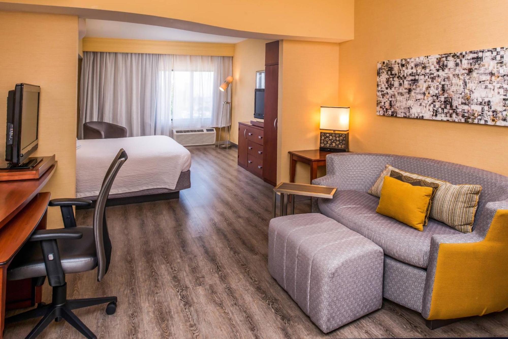 คอร์ตยาร์ด วิคเตอร์วิลล์ เฮสเพอเรีย Hotel เฮสเปอเรีย ภายนอก รูปภาพ