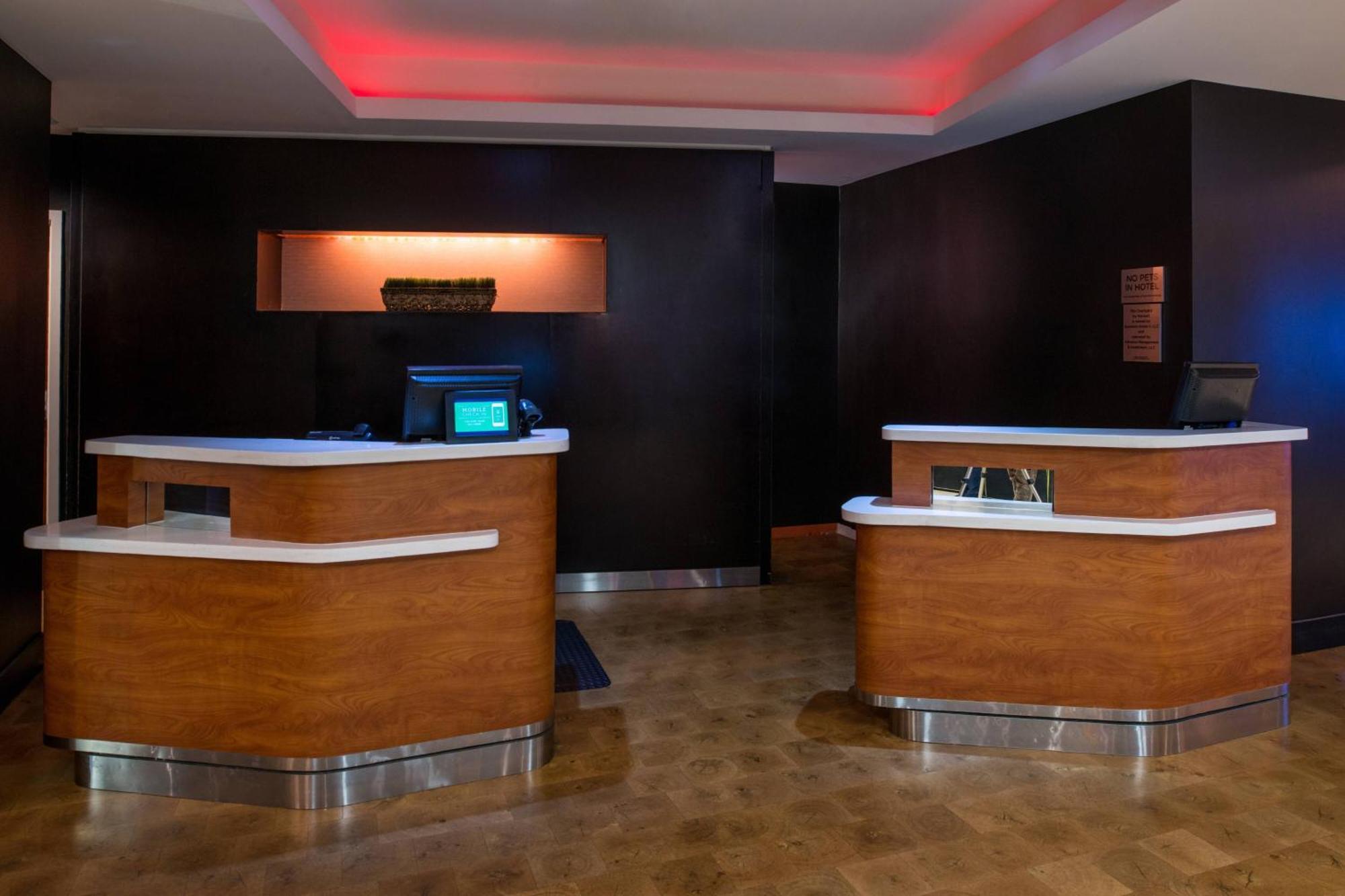 คอร์ตยาร์ด วิคเตอร์วิลล์ เฮสเพอเรีย Hotel เฮสเปอเรีย ภายนอก รูปภาพ