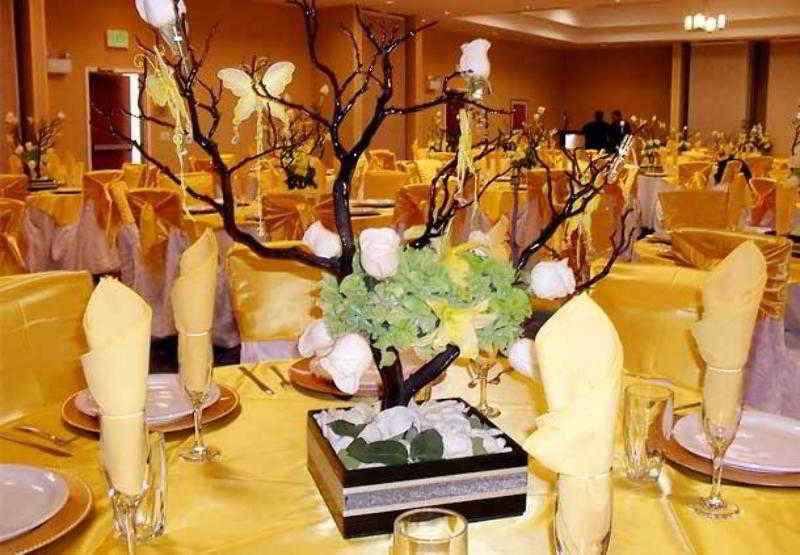 คอร์ตยาร์ด วิคเตอร์วิลล์ เฮสเพอเรีย Hotel เฮสเปอเรีย ร้านอาหาร รูปภาพ