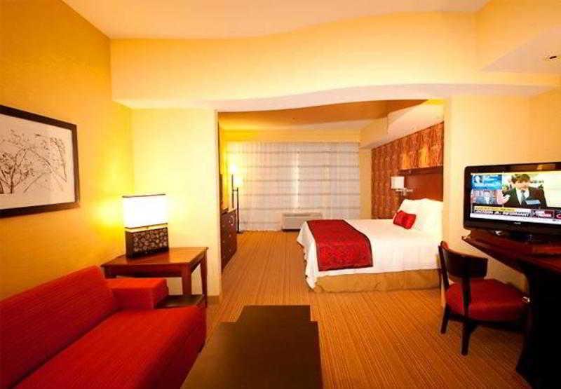 คอร์ตยาร์ด วิคเตอร์วิลล์ เฮสเพอเรีย Hotel เฮสเปอเรีย ห้อง รูปภาพ