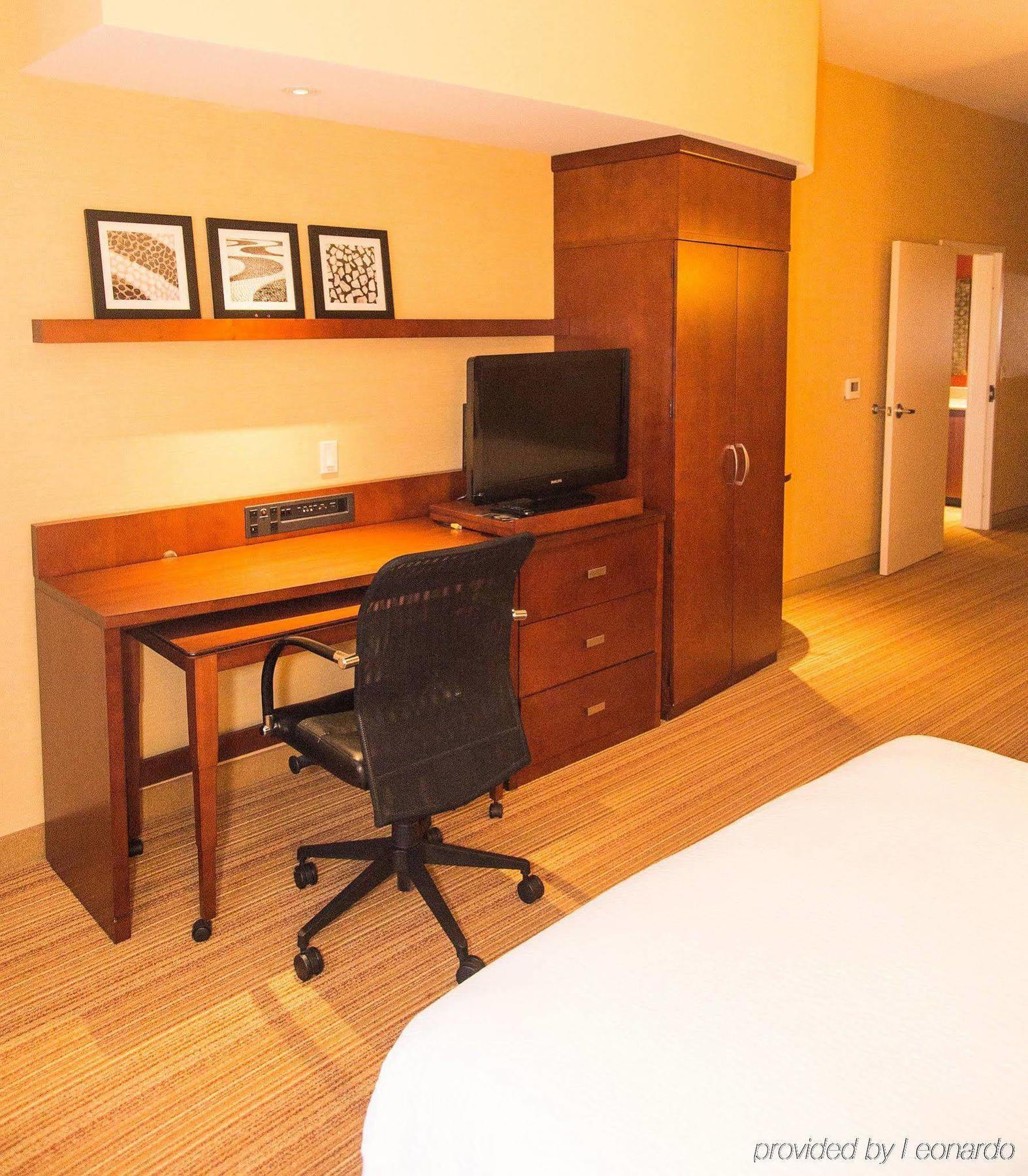 คอร์ตยาร์ด วิคเตอร์วิลล์ เฮสเพอเรีย Hotel เฮสเปอเรีย ภายนอก รูปภาพ