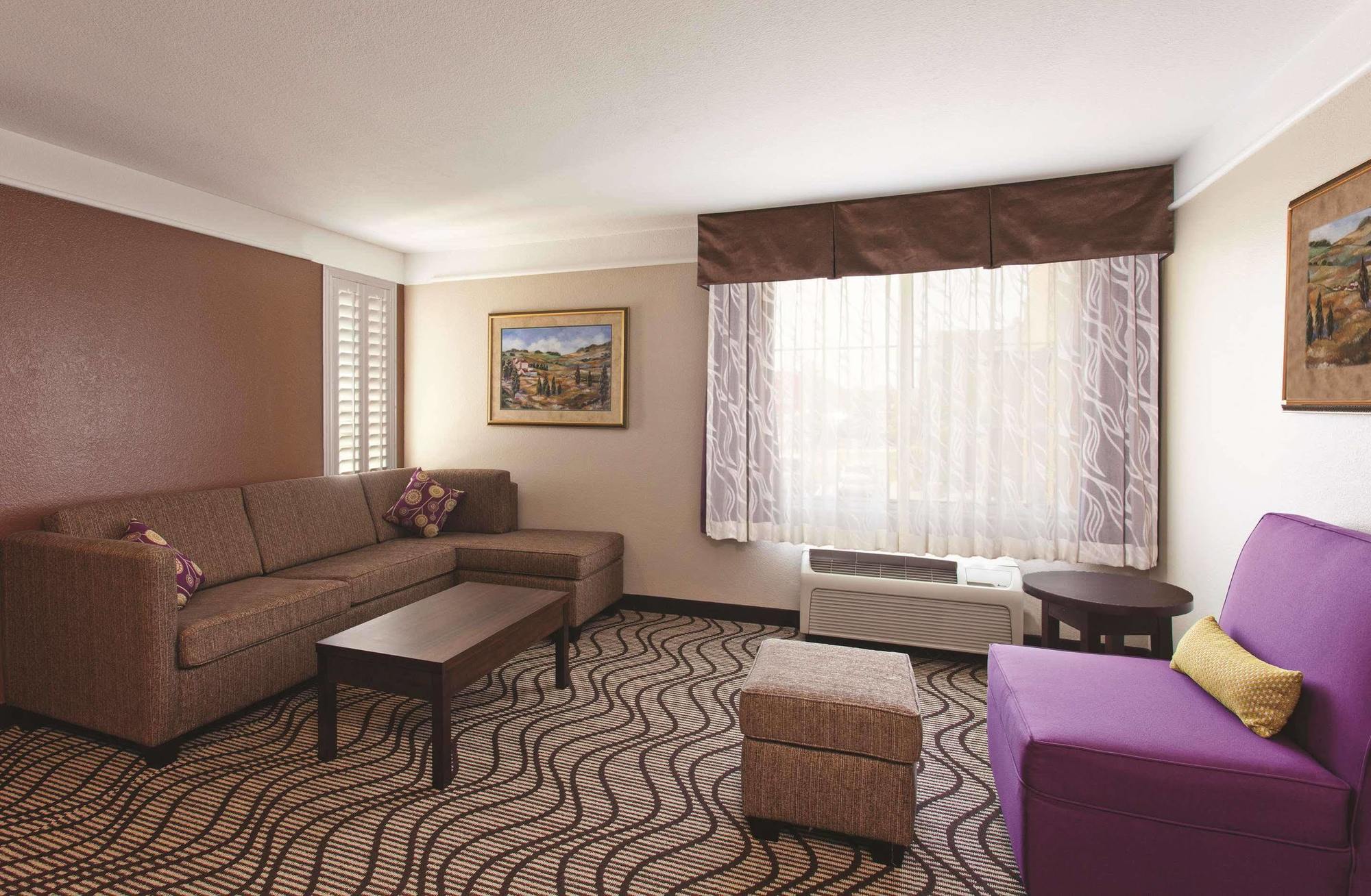 คอร์ตยาร์ด วิคเตอร์วิลล์ เฮสเพอเรีย Hotel เฮสเปอเรีย ภายนอก รูปภาพ